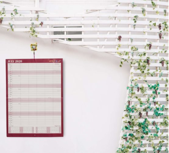 2022 Monthly Family Calendar Appointment Planner - one Month to View by Arpan (Family Purple) - Image 2