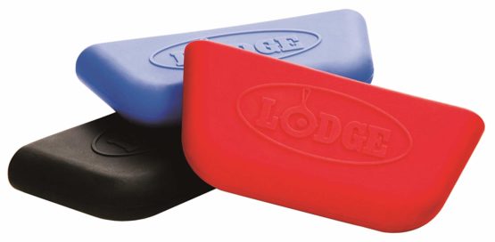 LODGE Silicone Assist Handle Holder, Black, Wrought_&_Cast_Iron - Image 2