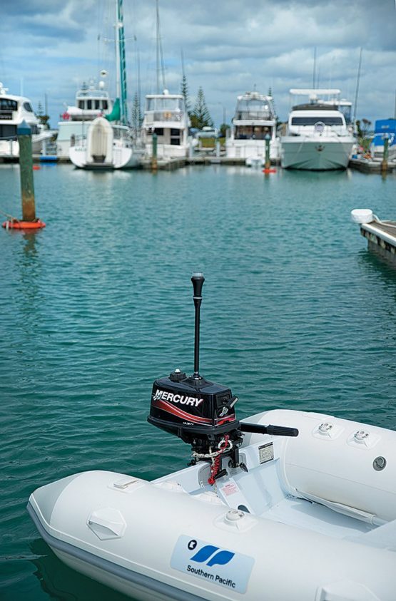 Railblaza All-Round Navigation Light - Black - Image 3