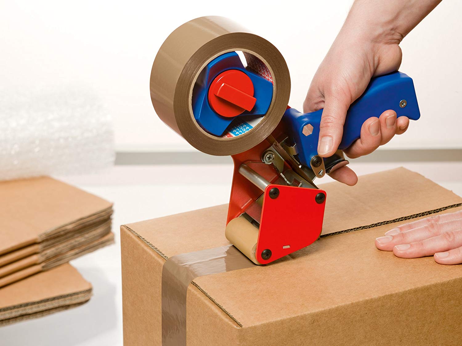 tesa Premium Hand Dispenser, Professional Tape Dispenser for Unwinding Adhesive Packaging Tapes, for Tapes up to 50 mm Wide - Image 4