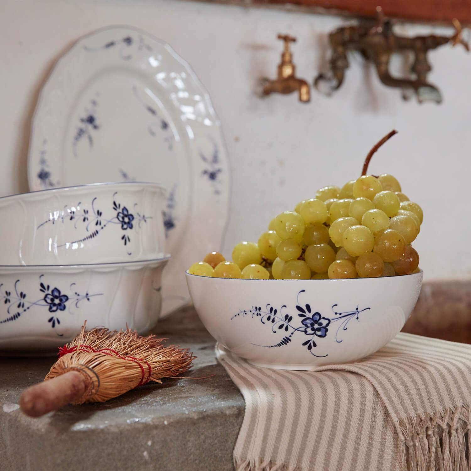 Villeroy & Boch Old Luxembourg Bowl, Premium Porcelain, White/Blue, White With Blue Decorations, 12 x 12 x 5 cm - Image 2