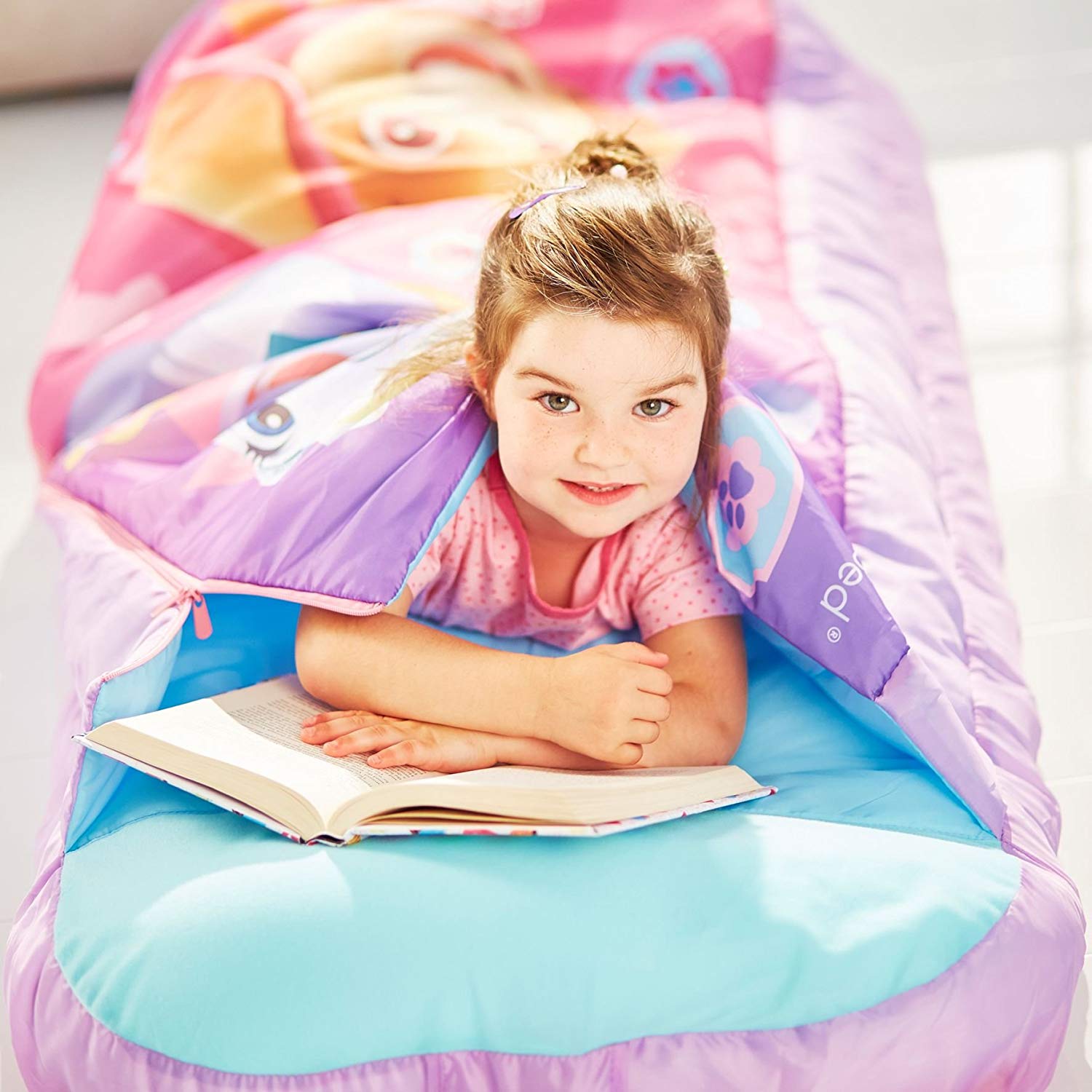 Paw Patrol Skye Junior ReadyBed - Inflatable Kids Air Bed and Sleeping Bag in One, Blue, Sky Blue, 150 x 62 x 20 cm - Image 4