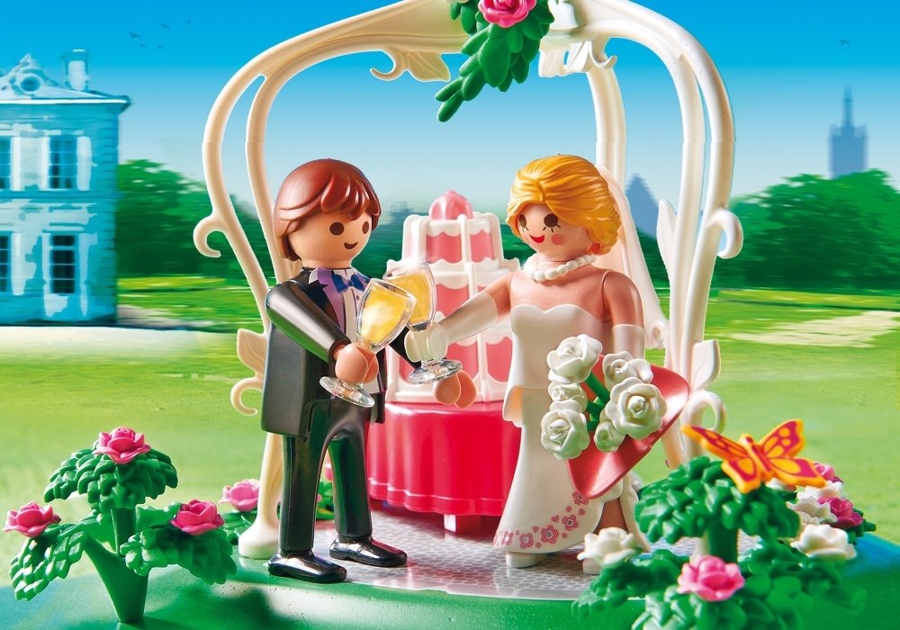 Playmobil 6871 City Life Wedding Celebration StarterSet, Fun Imaginative Role-Play, PlaySets Suitable for Children Ages 4+ - Image 3
