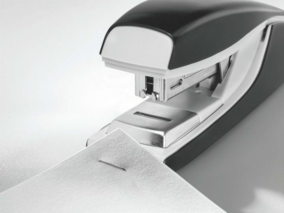 Leitz 55230025 NeXXt Flat Stapler 40 Sheet Red - Image 2