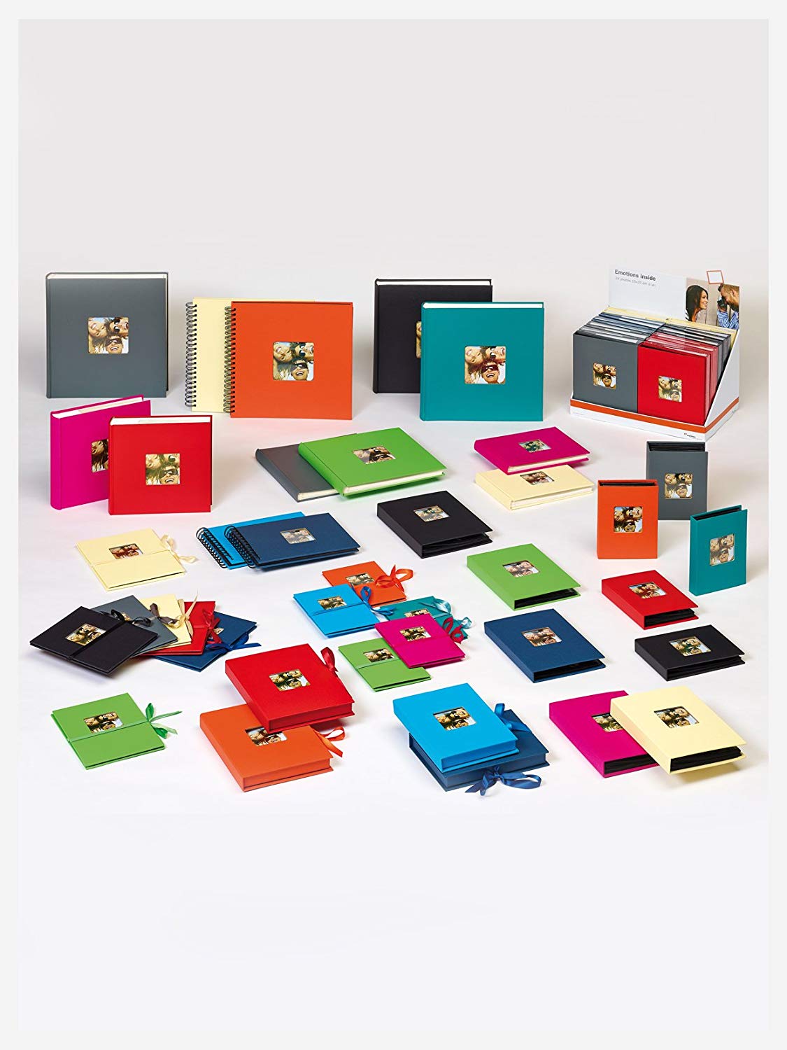 walther Design Photo Album Red 300 Photos 10 x 15 cm Memo Slip-in Album with Punched Cover, Fun ME-111-R, 300 photos, 10 x 15 cm - Image 2