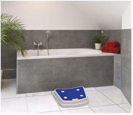 Aidapt Plastic Bath Step (Eligible for VAT relief in the UK) - Image 3
