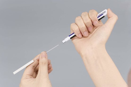 Tombow EH-KUS 2.5 x 5 mm MONO Zero Rectangular Tip Refillable Eraser - Image 4