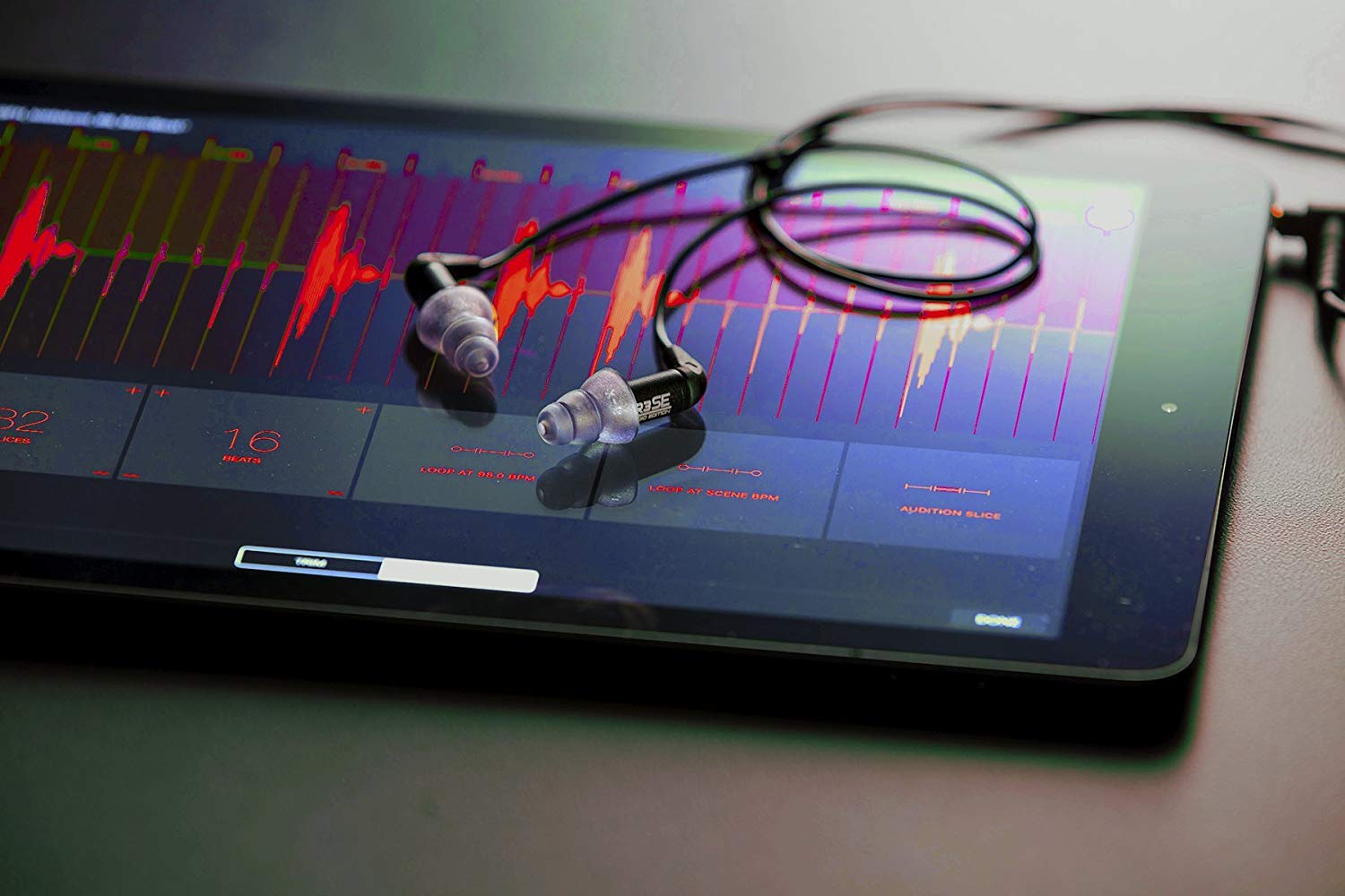 Etymotic ER3-SE Studio Edition In Ear Isolating Earphones with Detachable Cable, Black, Flat Response - Image 3