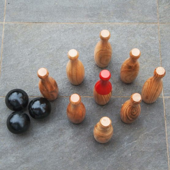 Big Game Hunters 206 Wooden Skittles Premium 9 Pin Polished Hardwood Set in a Handy Carry Bag - Image 3