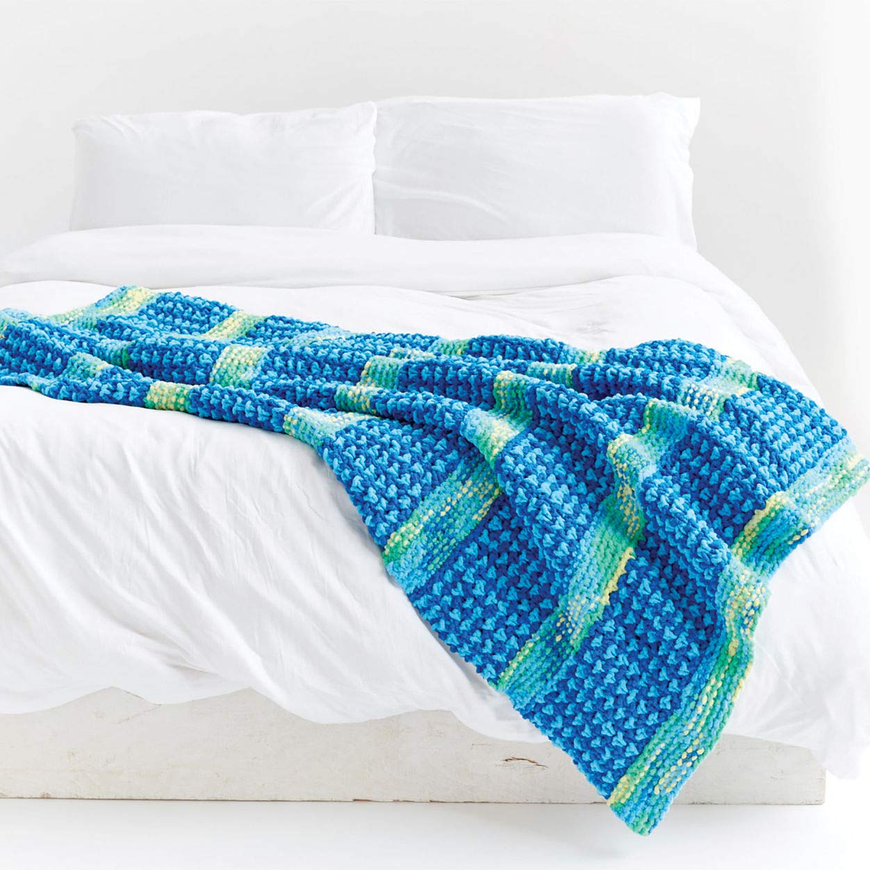 BERNAT Blanket Brights, Royal Blue, 150G - Image 4