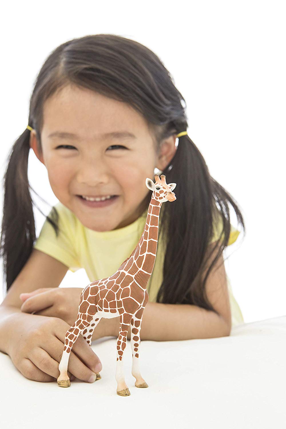 SCHLEICH Wild Life, Realistic 7" Giraffe Animal Toy, Durable Giraffe Figurine for Educational Screen-Free Play - Image 2