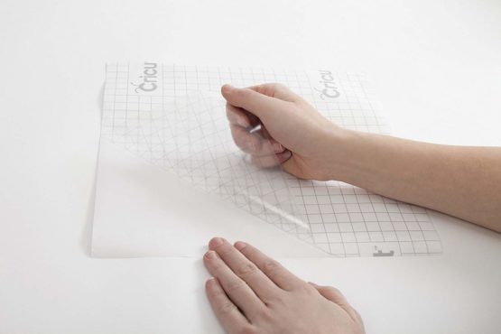Cricut Transfer Tape 12 x 48 inches (30.5 x 122 cm), Standard, StandardGrip - Image 2