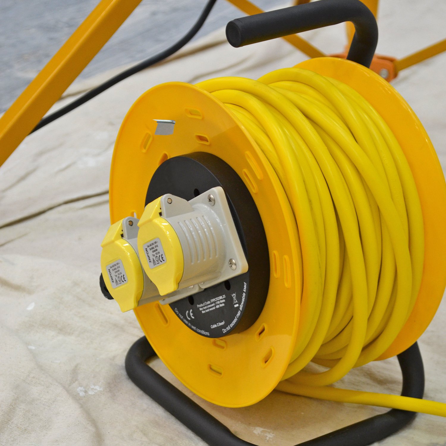 Faithfull CR50ML Cable Reel Open Frame 50 Metre 16 Amp (110 Volt), Yellow, 50 m 110 V Open - Image 2