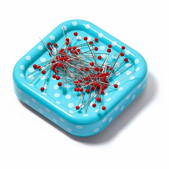 Prym Love Magnetic Cushion Plus 9 g of Glass-Headed Pins, red