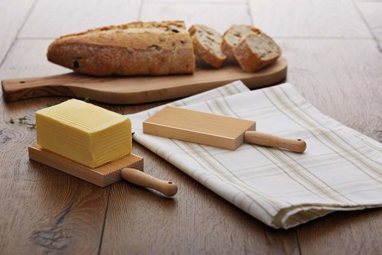 KitchenCraft Home Made Wooden Butter Paddles/Gnocchi Boards, 20 x 6.5 cm (Set of 2), wood, Brown - Image 4