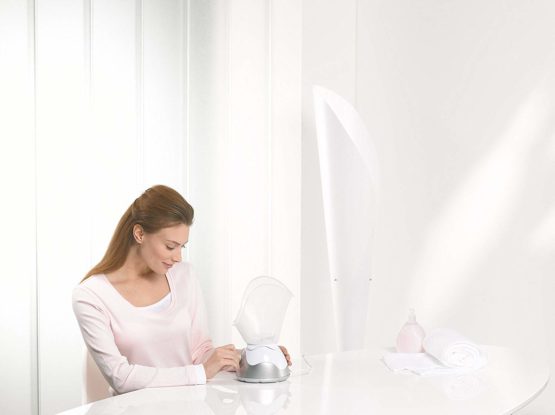 Beurer FS50 Facial Sauna | Steam cleansing for more effective cleaning | Mouth and nose attachment for steam treatment of colds and congestion | Adjustable steam output | Compatible with aroma oils - Image 2