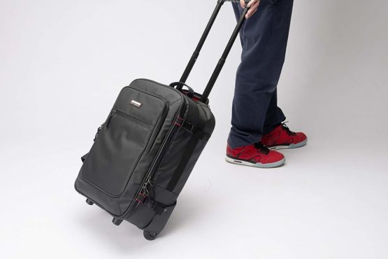 Magma 47885 MAGMA Riot Carry-On Trolley - Black/Red - Image 4