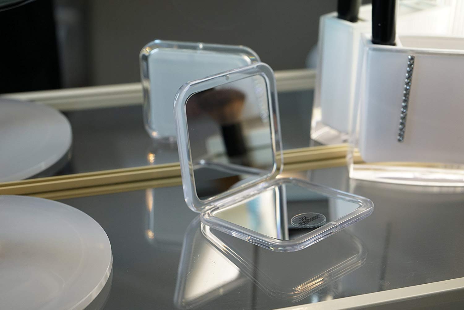 Fantasia Compact Mirror Square Plastic White Double-Sided Normal and 7x Magnification 8.5 x 8.5 cm Handy Folding Mirror - Image 4