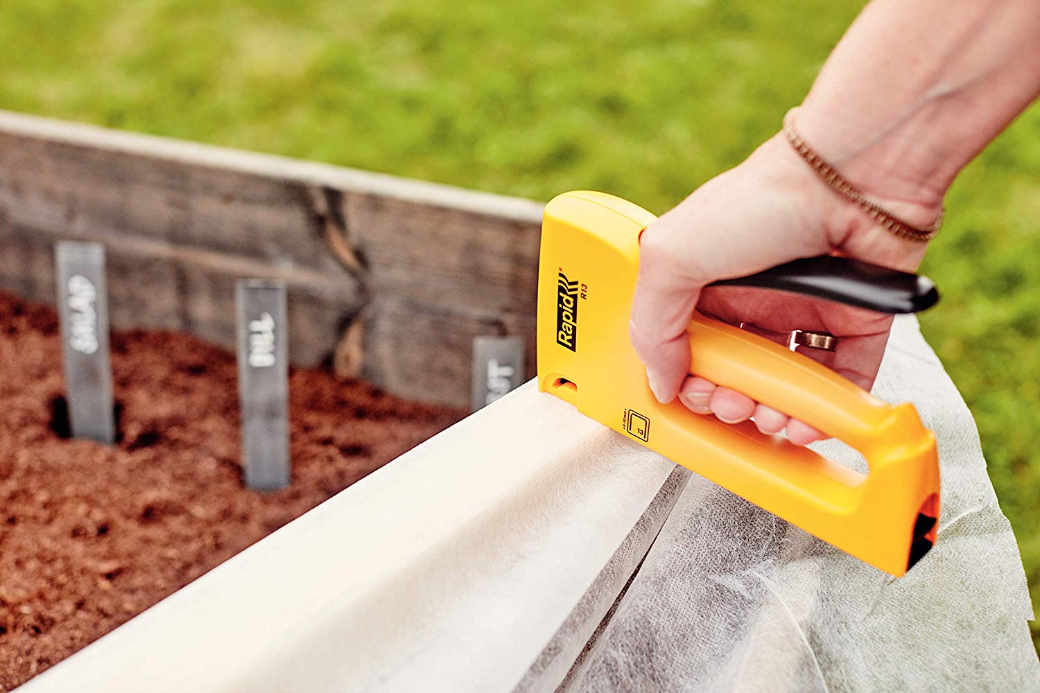 Rapid Light Duty Manual Staple Gun R13 for No. 13 staples - Image 4