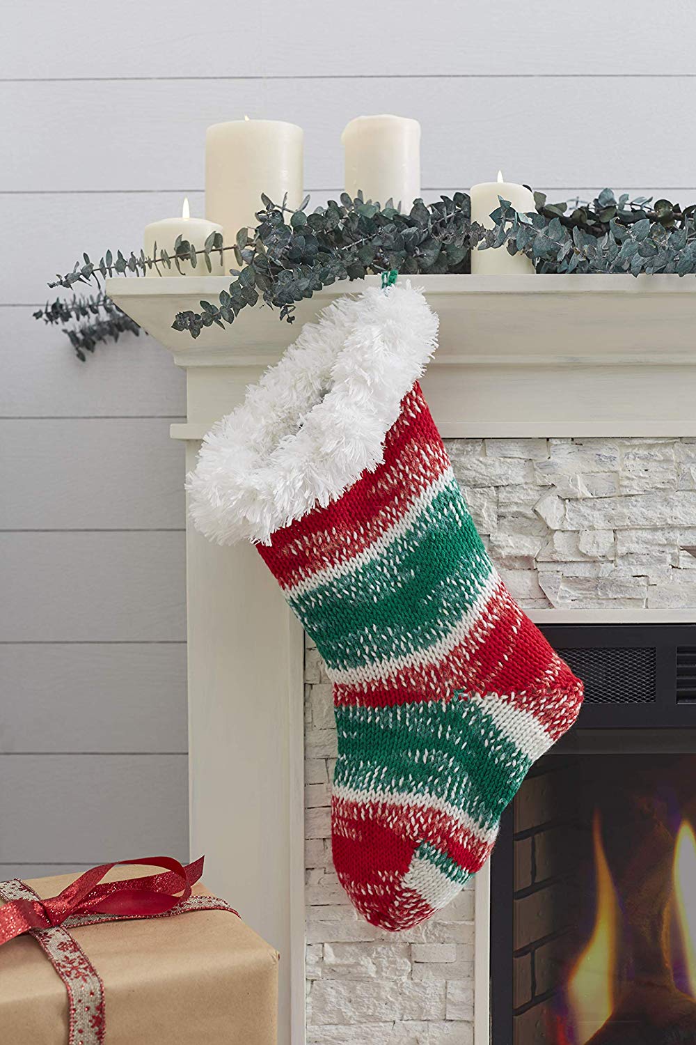 Red Heart Super Saver - Mistletoe, 11.67 x 27.4 x 11.67 cm - Image 4