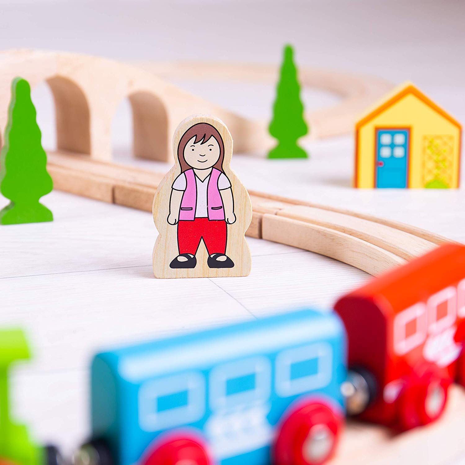 Bigjigs Figure of Eight Train Set for Kids Age 3+, Multicoloured - Image 3