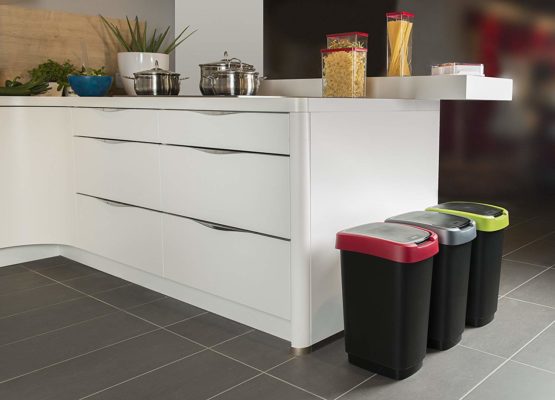 Rotho, Twist, Waste bin 50l with lid, Plastic (PP) BPA-, black/silver, 50l (40,1 x 29,8 x 60,2 cm) - Image 4