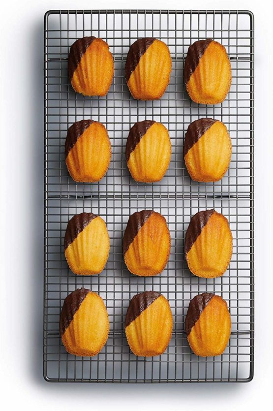 MasterClass Wire Cooling Rack for Baking/Trivet, Robust Carbon Steel, 46 x 26 cm - Image 3