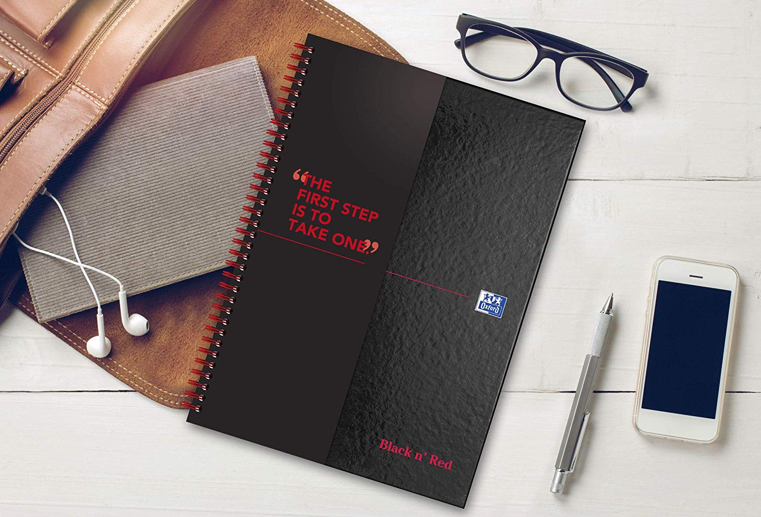 Oxford Black n' Red A4 5 mm Square Glossy Hardback Wirebound Notebook, Ruled, 140 Page, 1 Notebook, A4 Wirebound - Image 3