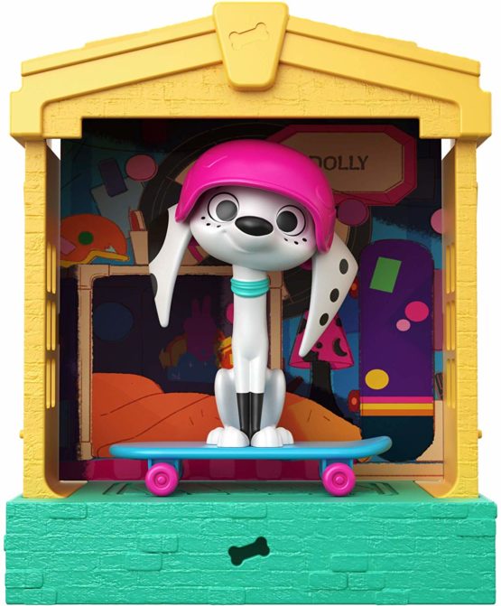 101 Dalmatian Street GBM28 Disney, Stackable Dog House (5-in) with Dolly Character Figure (3-in), Skateboard and Helmet Accessories, Multicoloured - Image 3