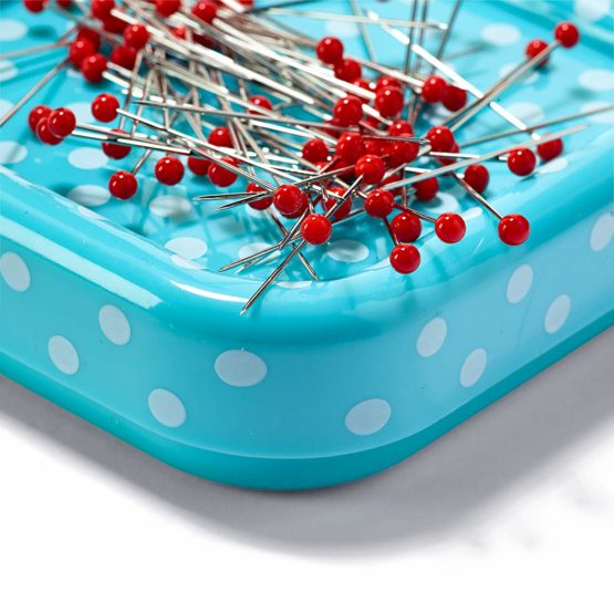 Prym Love Magnetic Cushion Plus 9 g of Glass-Headed Pins, red - Image 2
