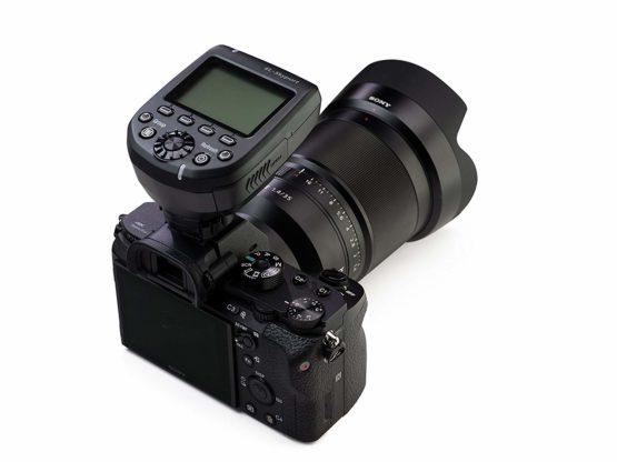 Elinchrom Skyport Transmitter Plus HS - Sony Version Flash Transmitter (EL19371) - Image 2