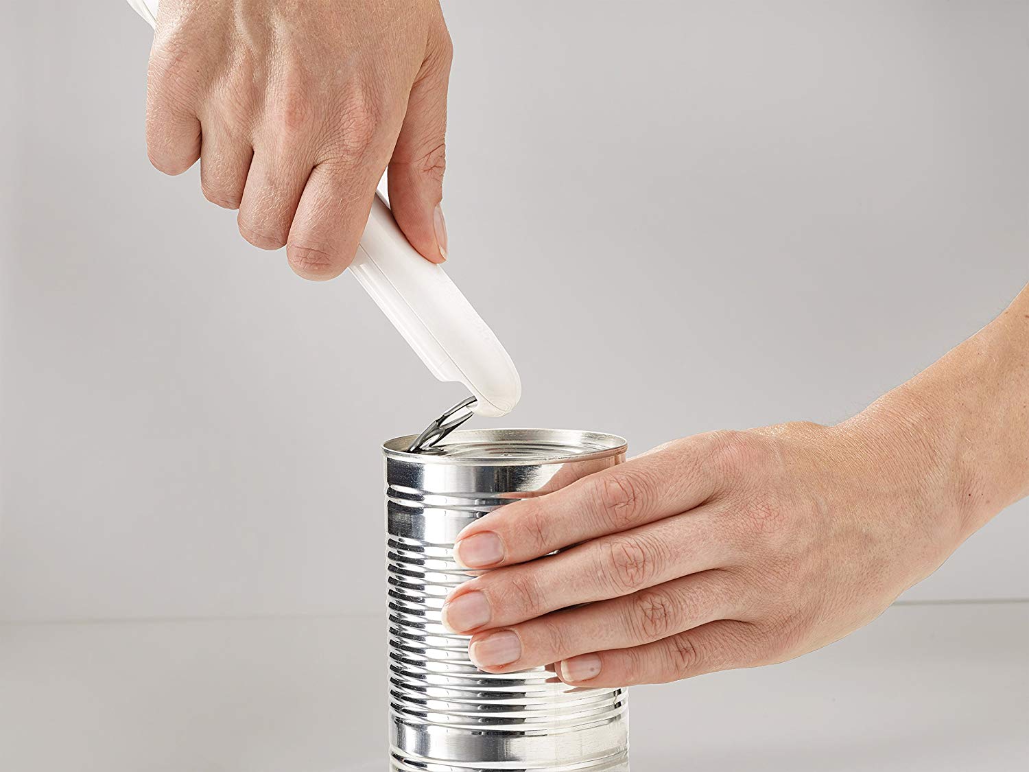 Joseph Joseph Can-Do Plus Can Opener and Ring-Pull, Tin Opener with long handle for extra grip White/Grey, 36 - Image 2