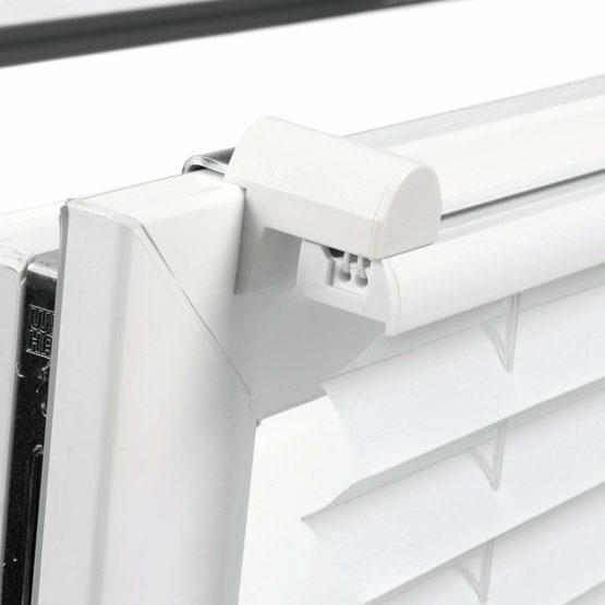 GARDINIA Pleated with a Thermal Back for Clamping, High Light Reflection, Energy Saving, Mounting Kit Included, EASYFIX Thermo-Pleated Blind with Two Operating Rails, White, 60 x 130 cm (WxH) - Image 3