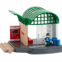 BRIO World Train Station for Kids Age 3 Years Up - Compatible with all BRIO Railway Sets & Accessories