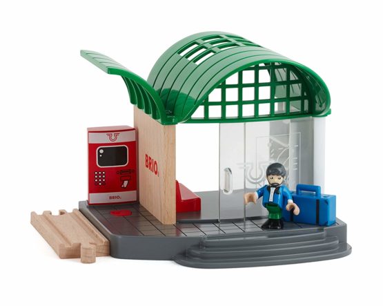 BRIO World Train Station for Kids Age 3 Years Up - Compatible with all BRIO Railway Sets & Accessories