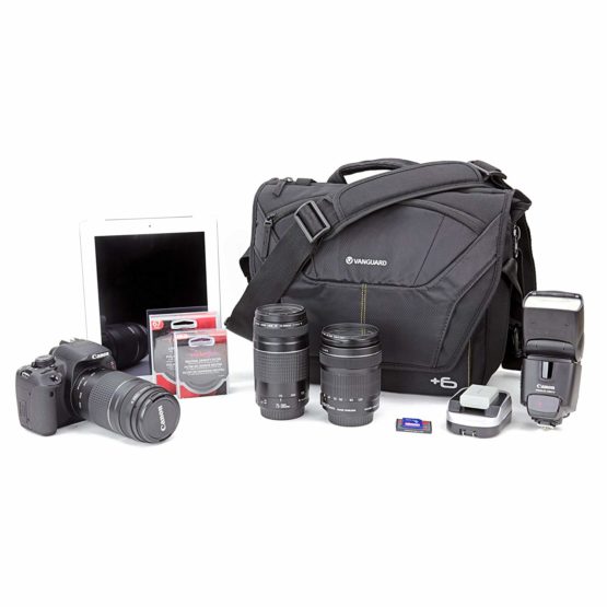 Vanguard Alta Rise 28 Expanding Messenger Bag for Camera - Small, Black - Image 2