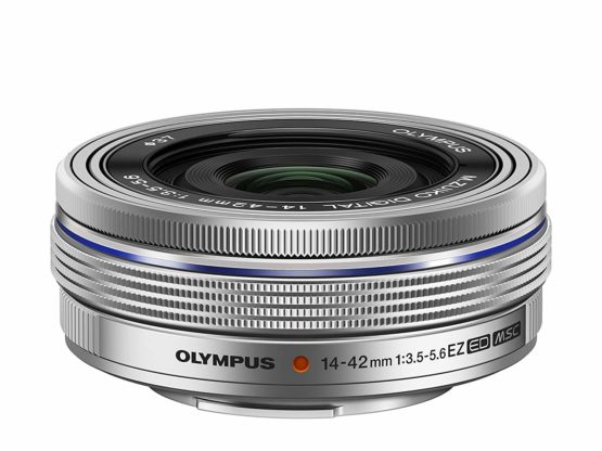 Olympus Mo Digital 14-42 mm F3.5-5.6 EZ Lens, Standard Zoom, Suitable for All MFT Cameras (Olympus OM-D & PEN Models, Panasonic G-Series), Silver