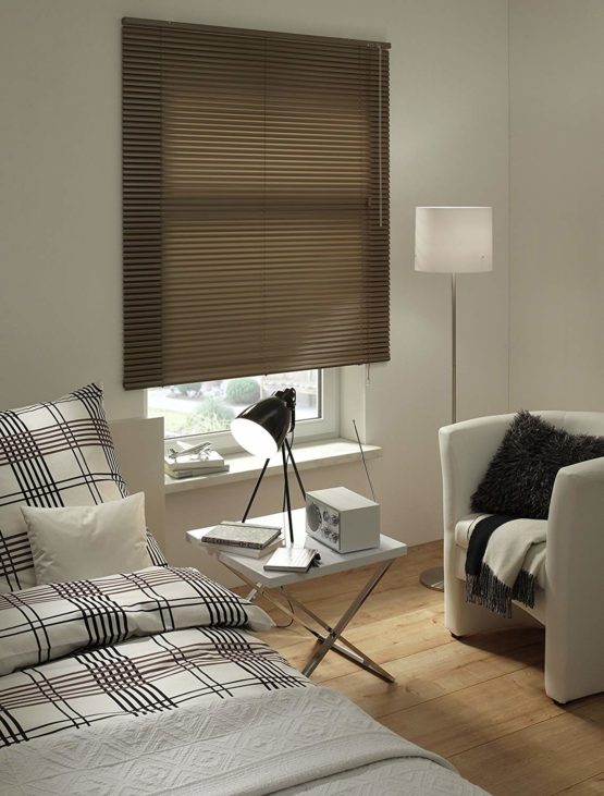 GARDINIA Aluminium Venetian Blinds, Visibility, Light and Glare Protection, Wall and Ceiling Mounting, Mounting Kit Included, Aluminium Venetian Blinds, Mocca, 90 x 175 cm (WxH) - Image 4