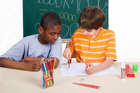 Kores - Mathmagic: HB Graphite Pencils for Kids with Soft Lead, Eraser Tip and Multiplication Table, Triangular Shape, School and Office Supplies for Writing, Drawing and Sketching, Pack of 12 - Image 4
