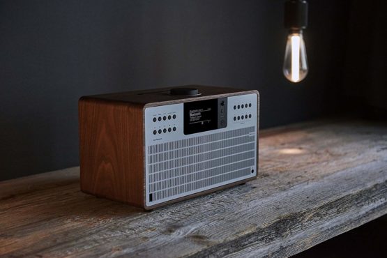 Revo Technologies SuperCD - Deluxe Digital Music System with CD, DAB/DAB+/FM, Walnut/Silver - Image 4
