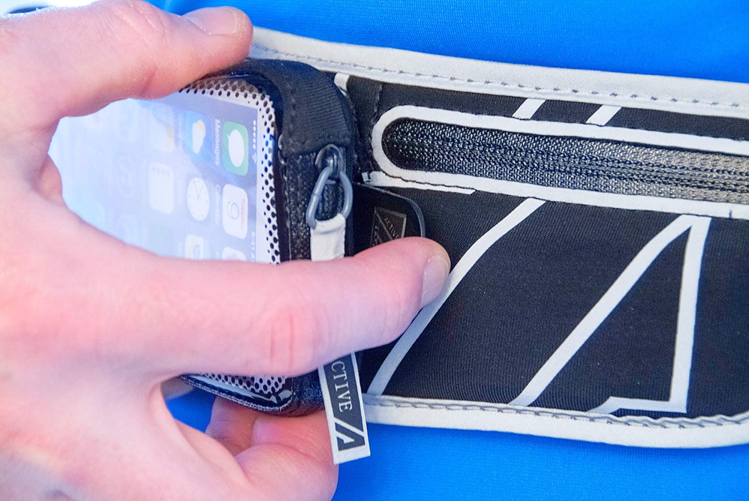 ClickGo Large Sport Belt for Phones Upto 6.3-Inch, Black - Image 2