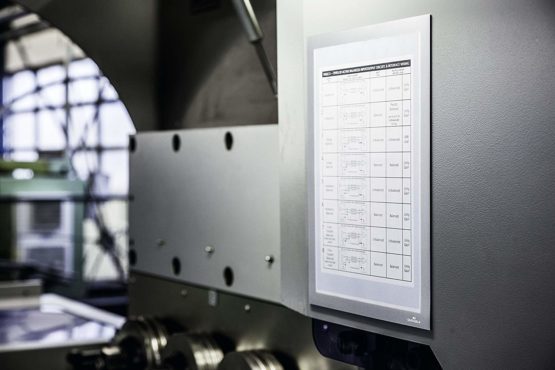 Durable 498523 Duraframe Magnetic Plus, Magnetic Display Frame, A4 - Silver, Pack of 2 - Image 4