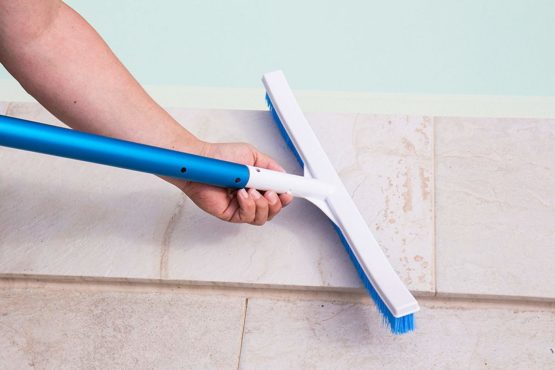 Steinbach removing leaves from swimming pools Pool Brush Long White 45 CM - Image 3