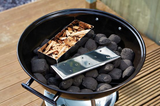 KitchenCraft Home Made Stainless Steel BBQ Smoker Box, 22.5 x 9 x 4 cm - Image 3