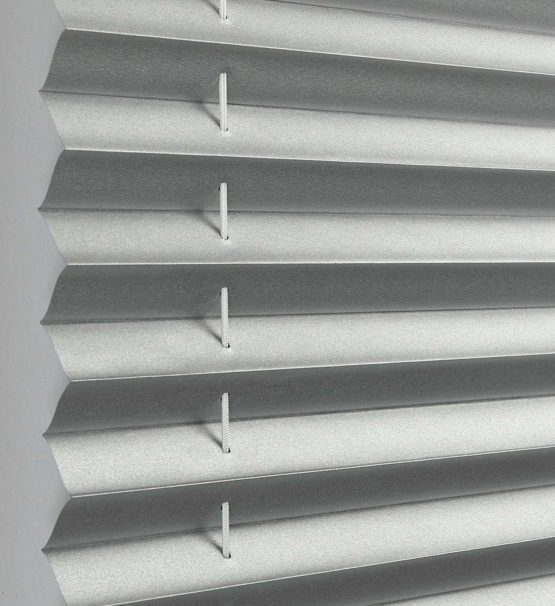 GARDINIA Pleated with a Thermal Back for Clamping, High Light Reflection, Energy Saving, Mounting Kit Included, EASYFIX Thermo-Pleated Blind with Two Operating Rails, White, 60 x 130 cm (WxH) - Image 4
