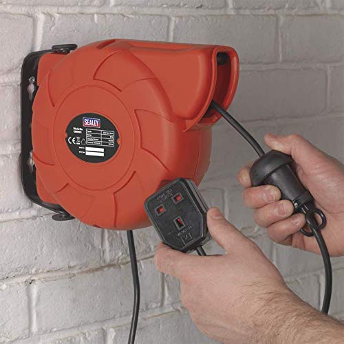 Sealey Crm101 Cable Reel System Retractable 10Mtr 1 X 230V Socket, White - Image 2