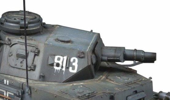Zvezda 3641 500783641 – 1:35 Tank IV Ausf.E (Sd.161) German, Standing Model Building, Hobby, Crafts, Plastic Construction Kit, Unvarnished - Image 3
