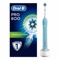 Oral-B Pro 600 CrossAction Electric Rechargeable Toothbrush Powered by Braun, 1 Handle, 1 Toothbrush Head, 2 Pin UK Plug