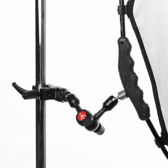 Lastolite by Manfrotto LL LR3300 Lastolite By Manfrotto Halo Compact Reflector 82cm Silver/White - Image 4