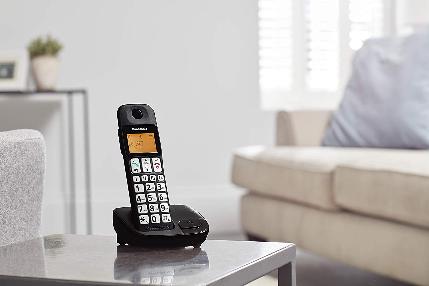Panasonic KX-TGE112E Big Button Twin DECT Cordless Telephone with Nuisance Call Blocker & LCD Display (Twin Handset Pack) - Black - Image 4